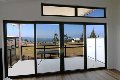 The Shore Break 6 Apartment - NT Tourism 0