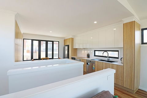 The Shore Break 6 Apartment - NT Tourism 3