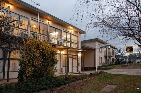 The Swiss Motel - NT Tourism 0