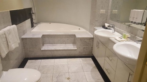Three Bedroom @ Paramount - Accommodation NT 1