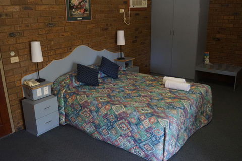 Tooleybuc River Retreat Villas - NT Tourism 2