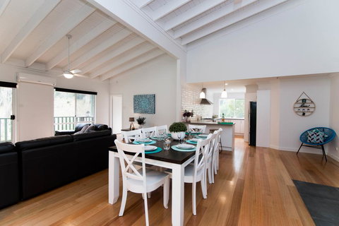 Toorongo River Chalets - Accommodation NT 0