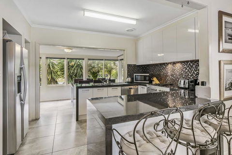Total Rye Beach Family Getaway - NT Tourism 1
