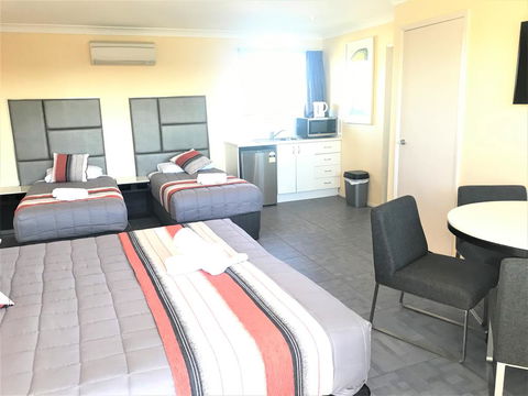 Toukley Motor Inn - Accommodation NT 2