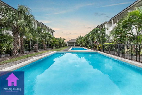 Townsville Luxury Spacious Apt 3 BR-2BTH Pools - Accommodation NT 0