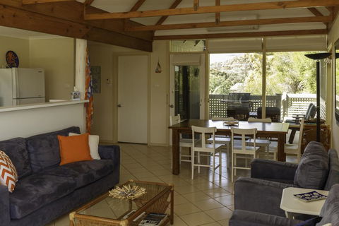 Tranquillity On Riverview - 33 Riverview Drive - NT Tourism 2