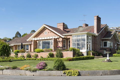 Trevallyn House B & B - NT Tourism 0