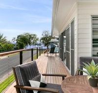 Tropical Beachside Oasis in Clifton Beach - Accommodation NT