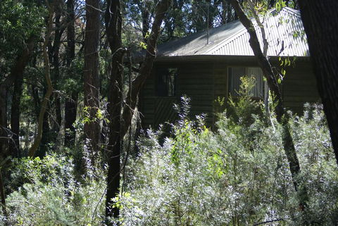 Twin Falls Bush Cottages - NT Tourism 0