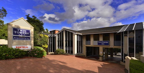 Twin Towers Inn - NT Tourism 0