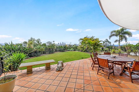 Unrivaled Ocean And City Views From Resort Style 3bed With Garden - NT Tourism 0
