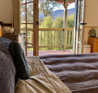 Valley Abode Large Studio Suite -private ensuite - NT Tourism