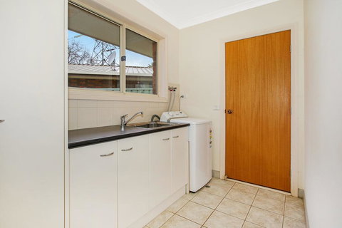 Valley View Townhouse - On The RAIL TRAIL - Accommodation NT 2