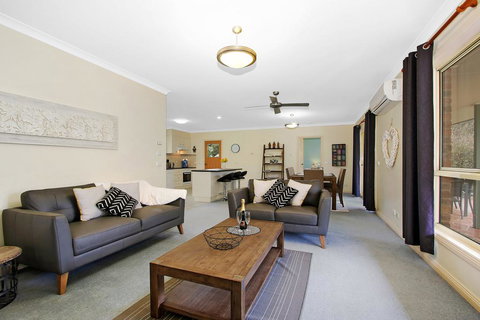 Valley View Townhouse - On The RAIL TRAIL - Accommodation NT 0