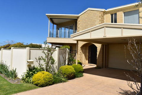 VIEWS FOREVER - INVERLOCH - Accommodation NT 0
