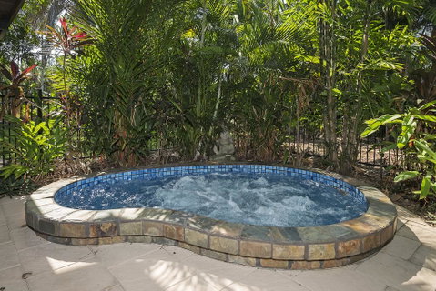 Villa Frangipani - NT Tourism 1