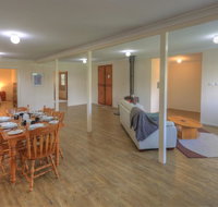 Village Stays Coldstream Gallery Bungalow - Accommodation NT