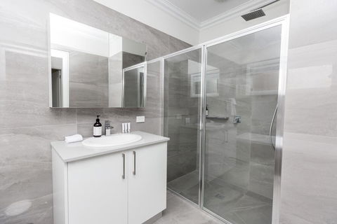 Wagga Apartments #3 - NT Tourism 3
