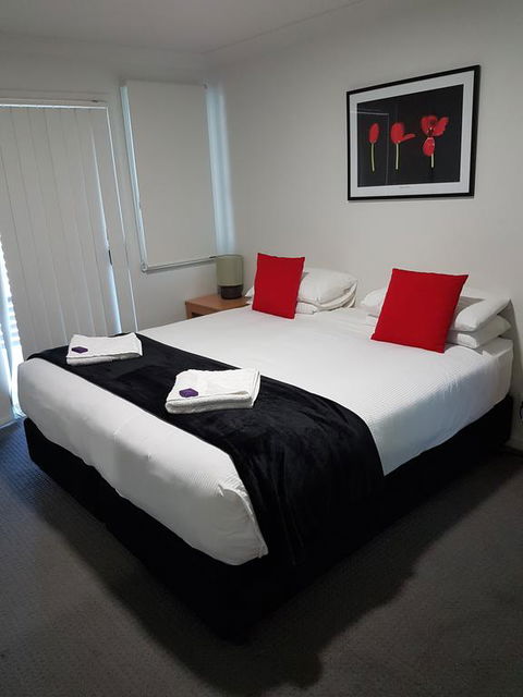 Wallsend Executive Apartments - NT Tourism 3