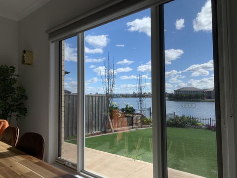 Waterfront Grand Villa For Big Group - Accommodation NT 2