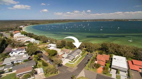 Waterfront Serenity - Luxury Home With Grand Views - NT Tourism 0