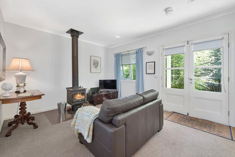 Amelina Cottages - Accommodation NT 15