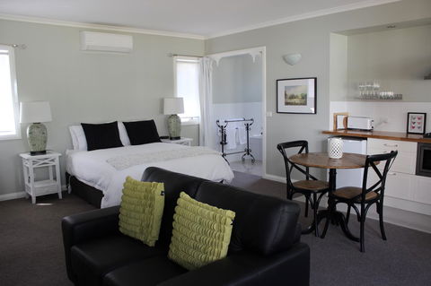 Amelina Cottages - Accommodation NT 19