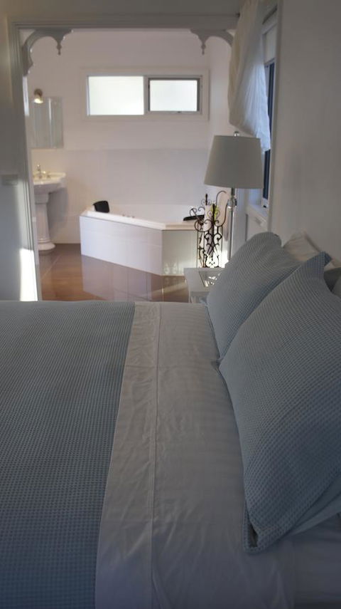 Amelina Cottages - Accommodation NT 30