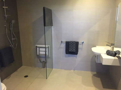 Collins Accommodation - NT Tourism 5