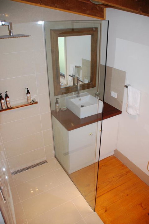 Bluegum Ridge Cottages - Accommodation NT 17