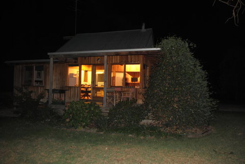 Bluegum Ridge Cottages - Accommodation NT 24