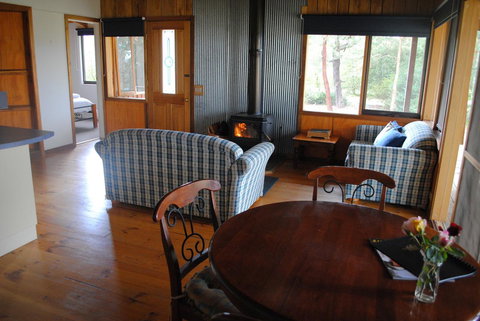 Bluegum Ridge Cottages - Accommodation NT 13