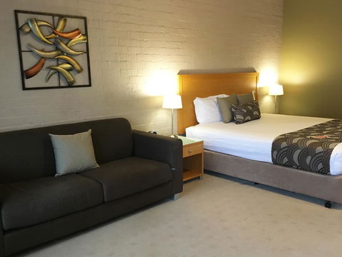 Blazing Stump Motel & Suites - Accommodation NT 13