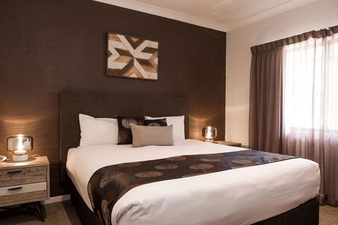 Blazing Stump Motel & Suites - Accommodation NT 11