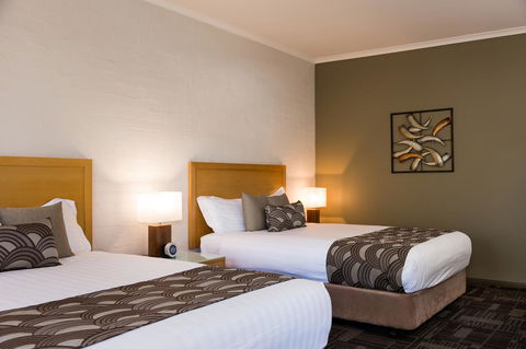 Blazing Stump Motel & Suites - Accommodation NT 12