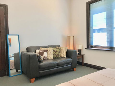 Hillâ€™s Creek Holiday Home - Accommodation NT 13