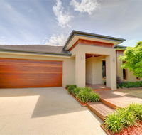 Newington Lakehouse - Accommodation NT