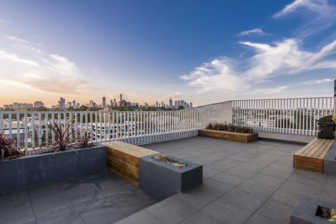 Oaks Melbourne South Yarra Suites - NT Tourism 8