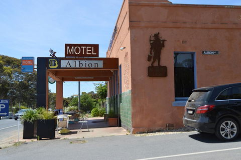 The Albion Motel Castlemaine - NT Tourism 6