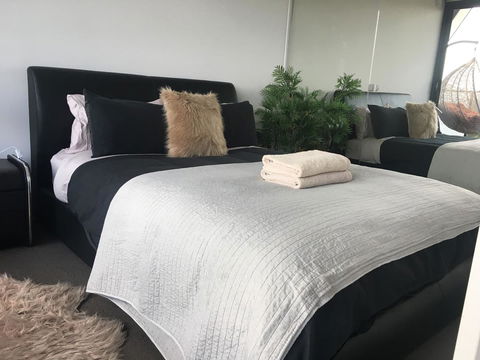 Society Accommodation - Accommodation NT 4