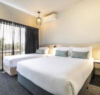Nightcap at Excelsior Hotel - NT Tourism