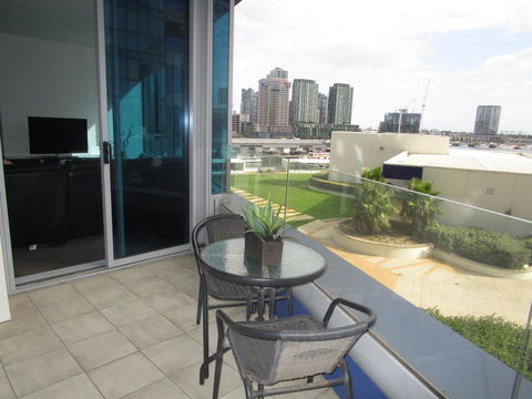 Harbour Escape Apartments Docklands - Accommodation NT 18