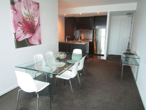 Harbour Escape Apartments Docklands - Accommodation NT 14