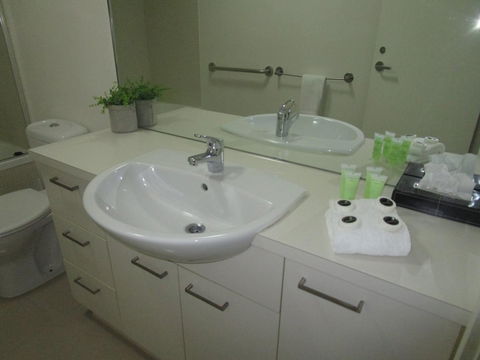 Harbour Escape Apartments Docklands - Accommodation NT 20
