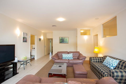 Austral Place 88 Via Merri River - Accommodation NT 6