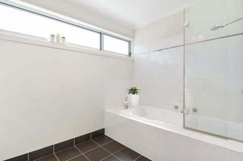 Bask At The Glade - Rejuvenate Stays - Accommodation NT 5