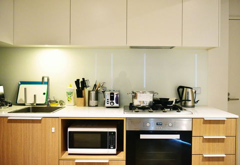 Superb Habour View/ Stylish Apartment / Landmark Building/ Free Tram - Accommodation NT 13