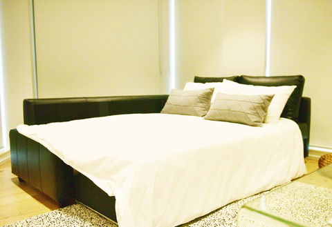 Superb Habour View/ Stylish Apartment / Landmark Building/ Free Tram - Accommodation NT 8