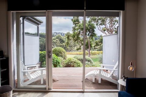 Polperro Villas - Accommodation NT 10