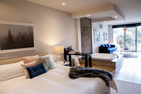 Polperro Villas - Accommodation NT 5